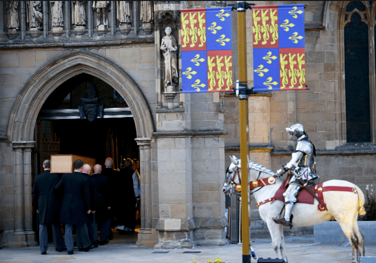 https://murreyandblue.org/wp-content/uploads/2023/11/funeral-richard-iii.png